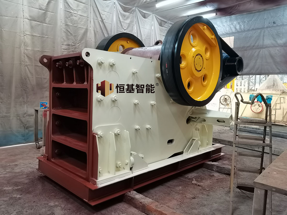 What are the reasons and solutions for the jaw crusher to return materials and not discharge materials?